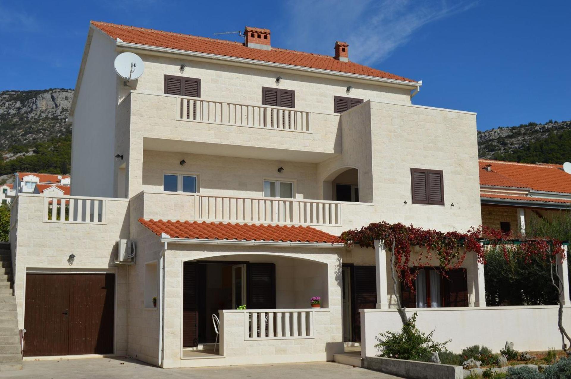 Apartments Frama - 3 Apartments Bol Exterior photo